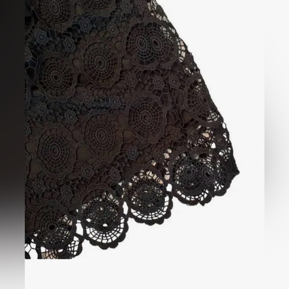 BUNDLE of Heart Soul Crochet Boho Shorts & Wild Fable Square Neck Crop Tank. - Picture 8 of 9